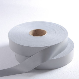 耐水洗、干洗亮银TC乐动（中国）布 亮度＞420