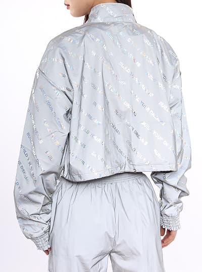 亮银灰色运动服羽绒服乐动（中国）面料